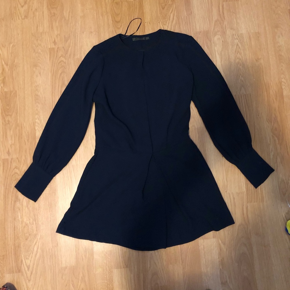 Zara, Romper
